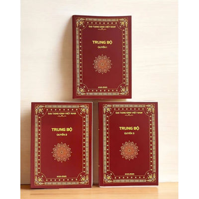 Sách Kinh Trung Bộ